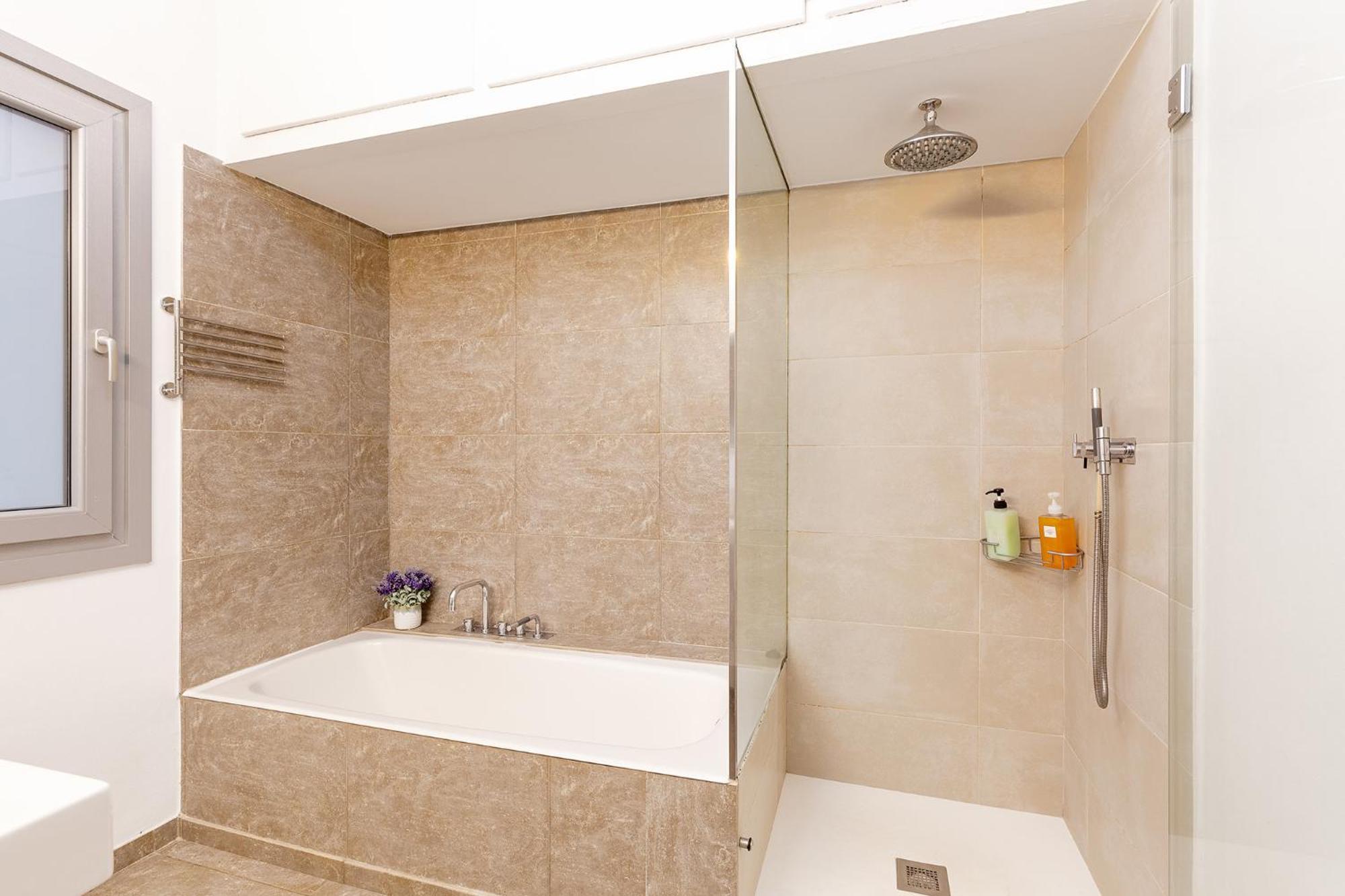 Large & Beautiful Apartment 4Min From Passeig De Gracia Barcelona Zewnętrze zdjęcie